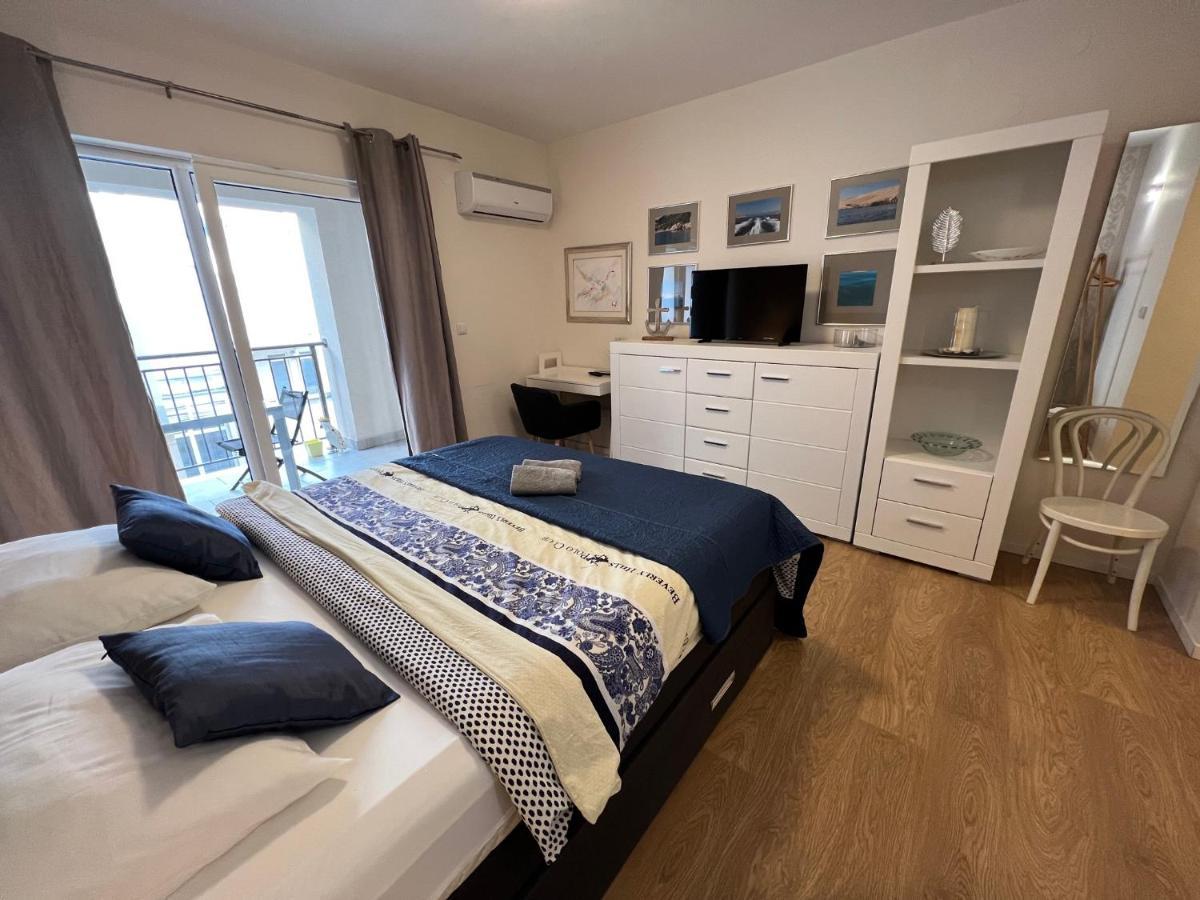 Studio Apartment Marina Mel Novi Vinodolski Esterno foto