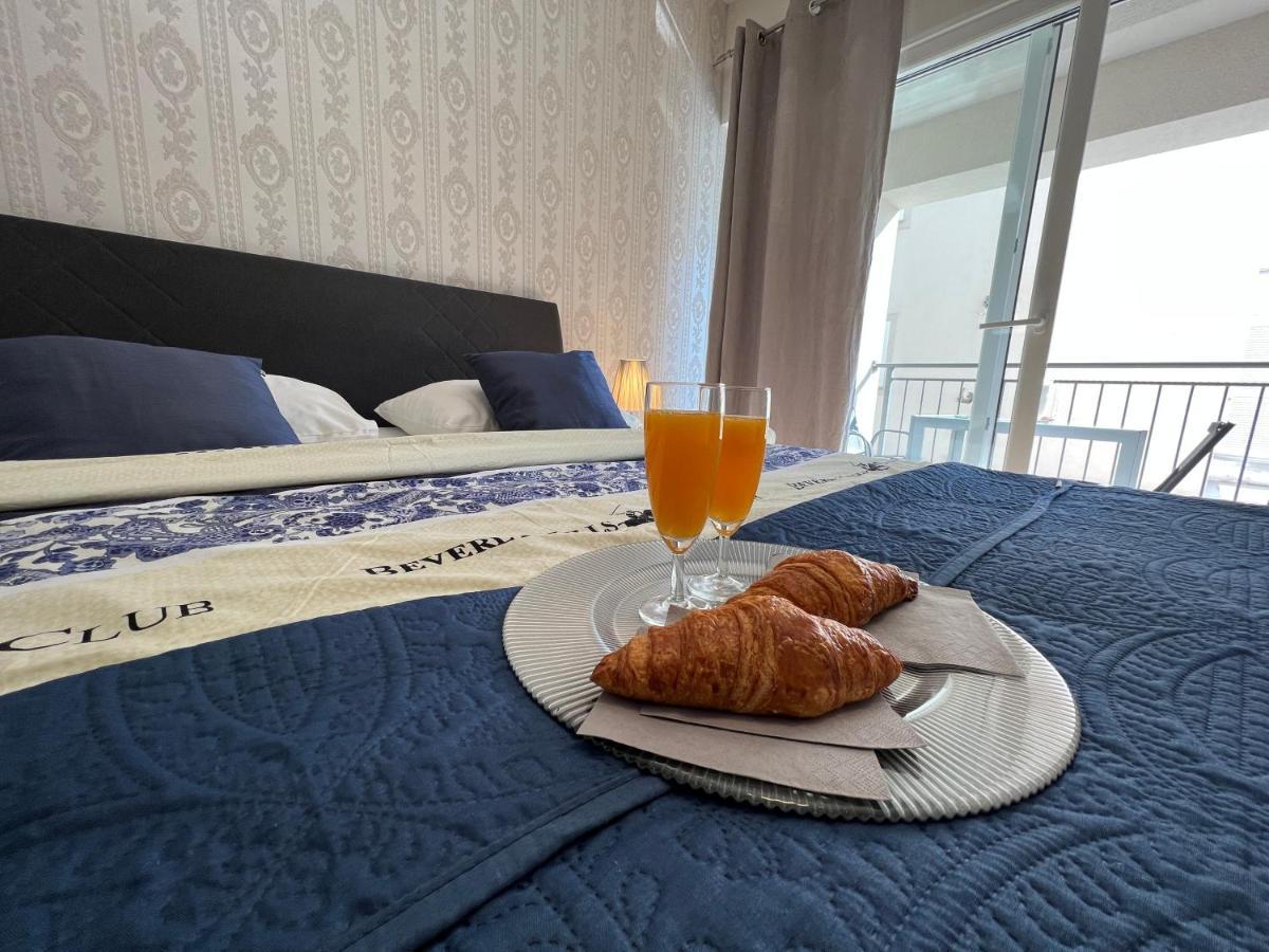 Studio Apartment Marina Mel Novi Vinodolski Esterno foto