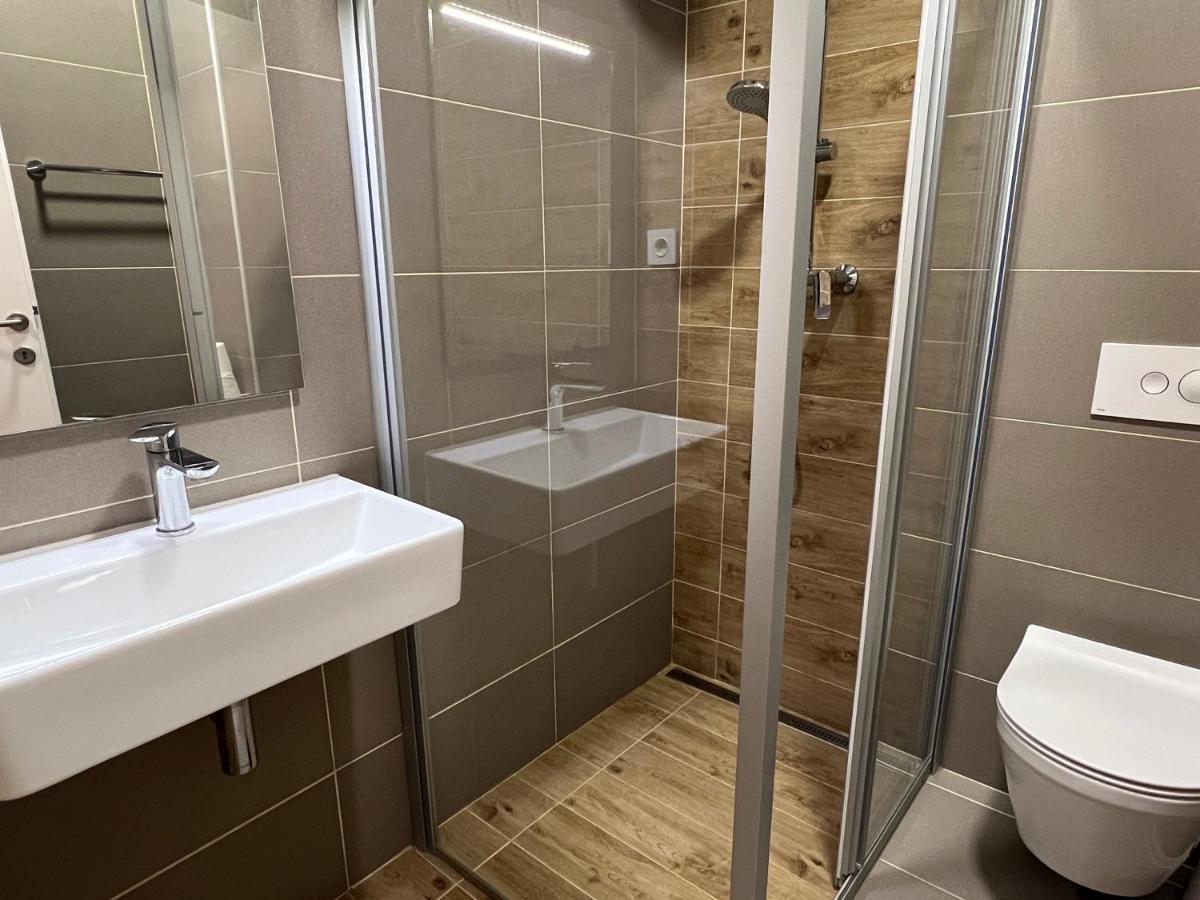 Studio Apartment Marina Mel Novi Vinodolski Esterno foto