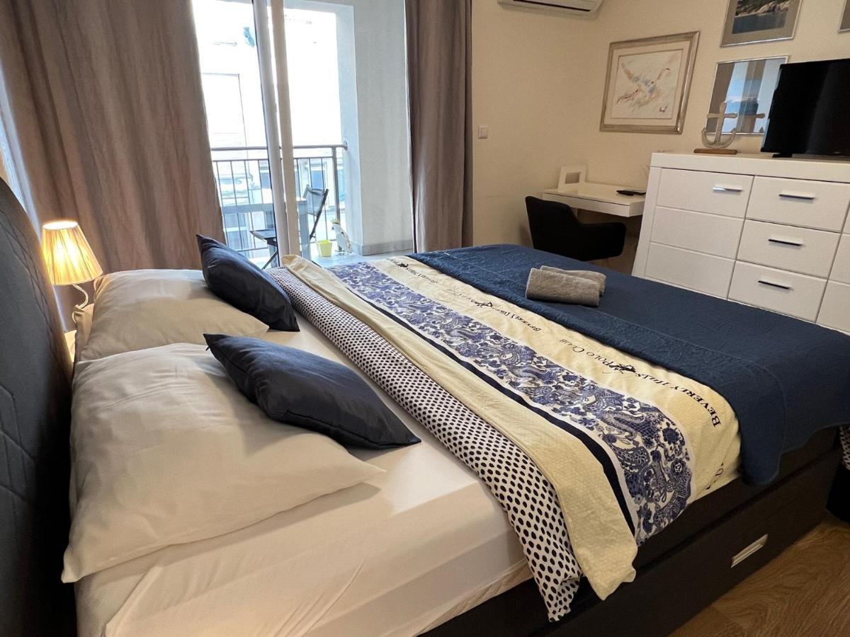 Studio Apartment Marina Mel Novi Vinodolski Esterno foto