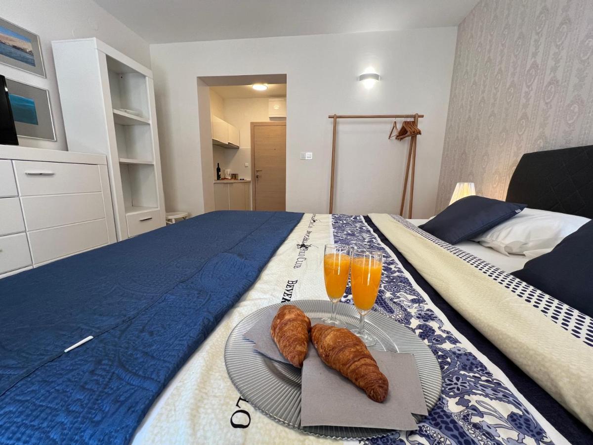 Studio Apartment Marina Mel Novi Vinodolski Esterno foto